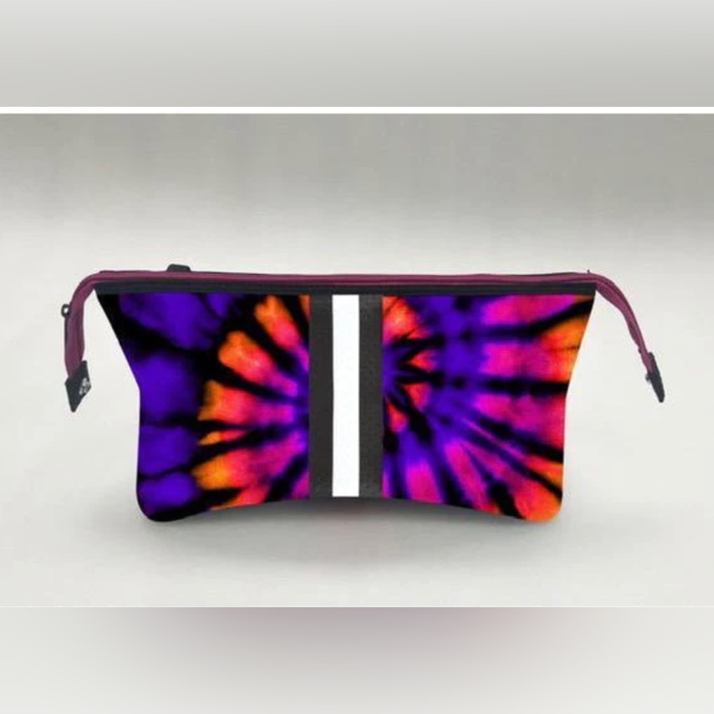 NWT Haute Shore Kyle Dreamer zippered case/cosmetic bag, tie dye